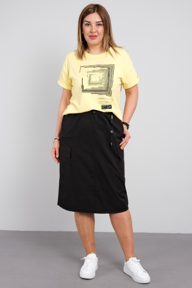 plus size women's suit with skirt and front printed t-shirt